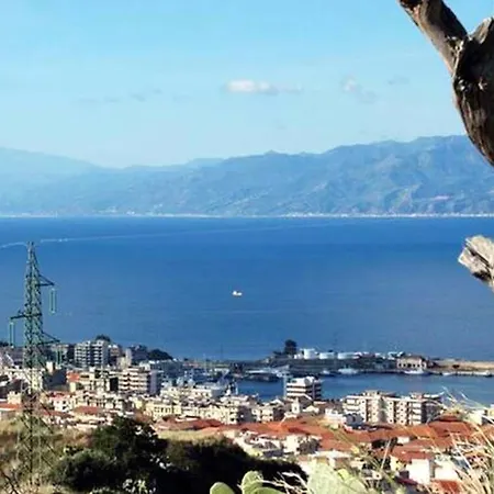 Charming In 55 Sqm Wheelchair Access Reggio Calabria